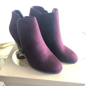 Wine color Ankle Boots with Suede Finish